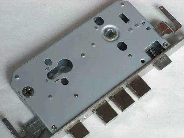 云霄24小时上门开锁公司