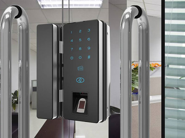 云霄24小时上门开锁公司