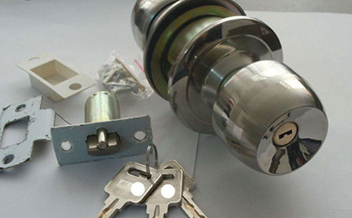 云霄24小时上门开锁公司