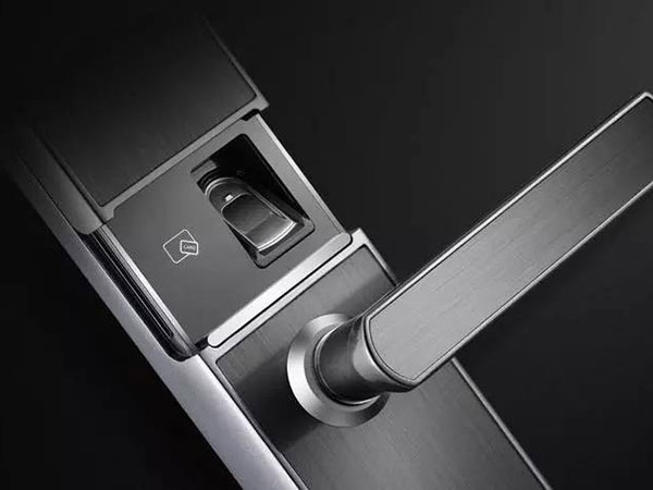 云霄24小时上门开锁公司